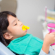 پیشگیری از پوسیدگی دندان کودکان با تجویز فلوراید