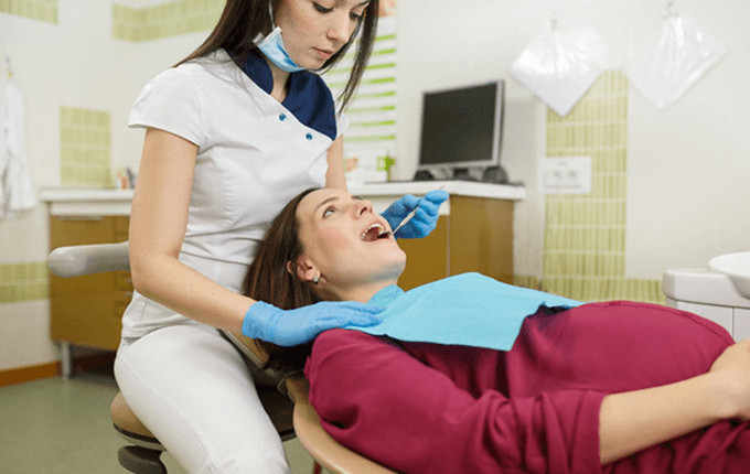 خطرات نادیده گرفتن پوسیدگی دندان در بارداری